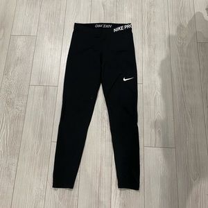 Stretchy, soft leggings